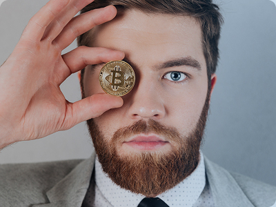 Julian Wolf – Chief Analyst bei Victronexa